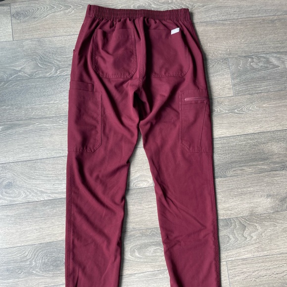 Figs Yola Burgundy XXS Tall - Picture 3 of 5